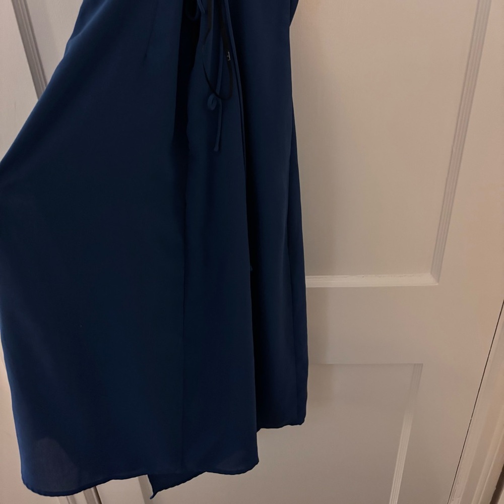 Lulu's V-Neck Knee Length Dress with Fold-Over Slit (Blue/Green) - Picture 11 of 11
